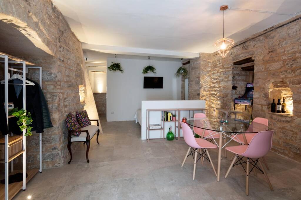 Cornelia Cavern Cosy Studio Apartment In Spello Exterior foto